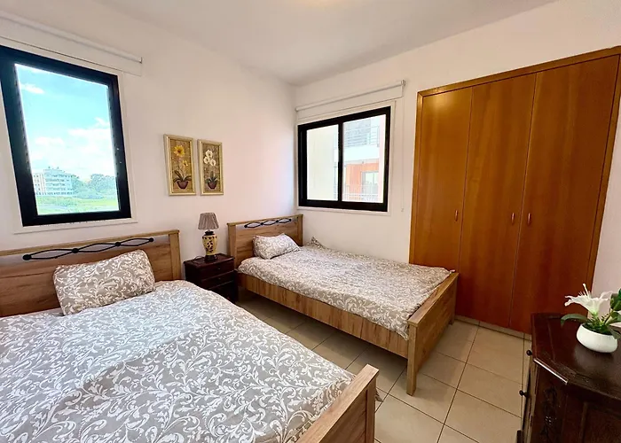 アパート Mackenzie 301 *