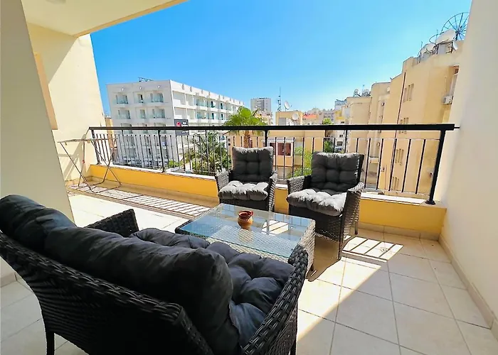 Mackenzie 301 * Λάρνακα